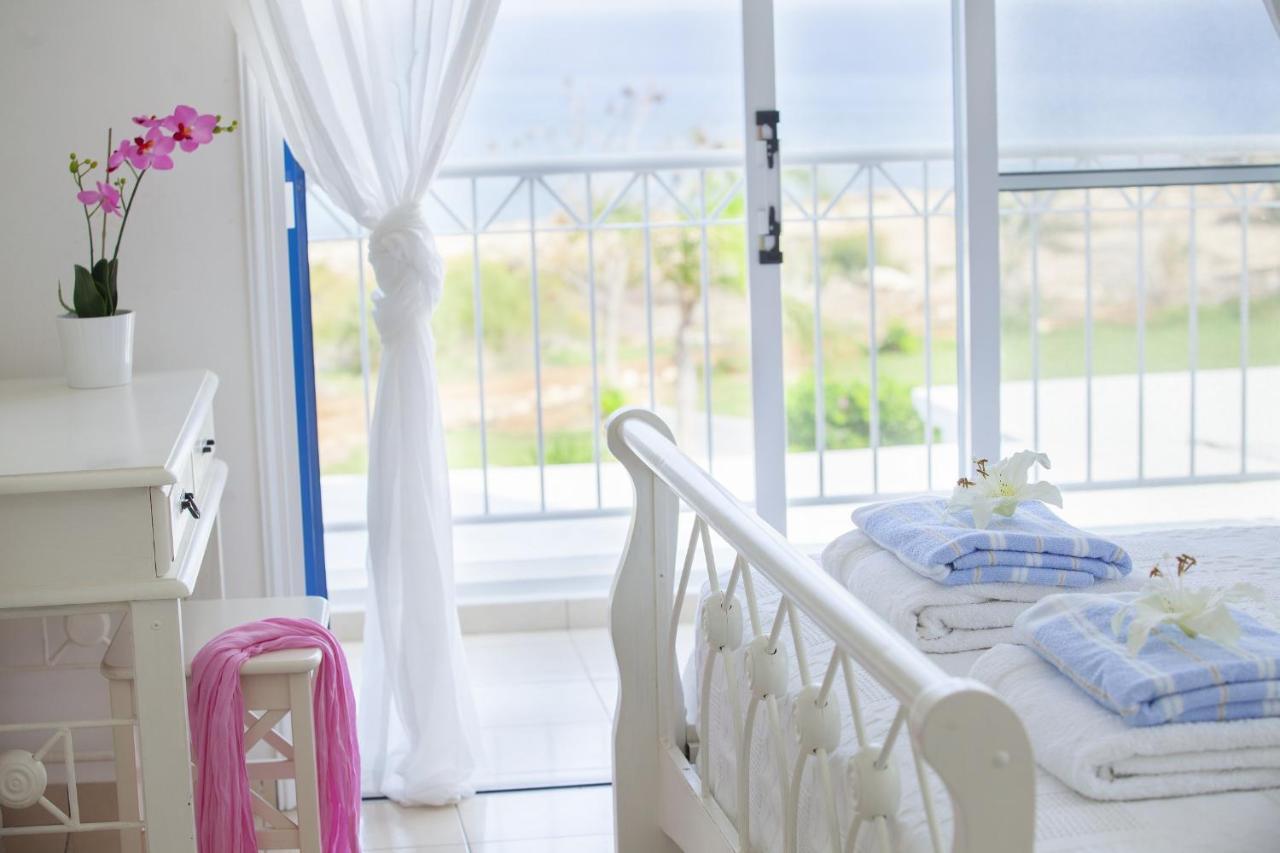 Mimoza Seafront Villa Protaras Exteriör bild