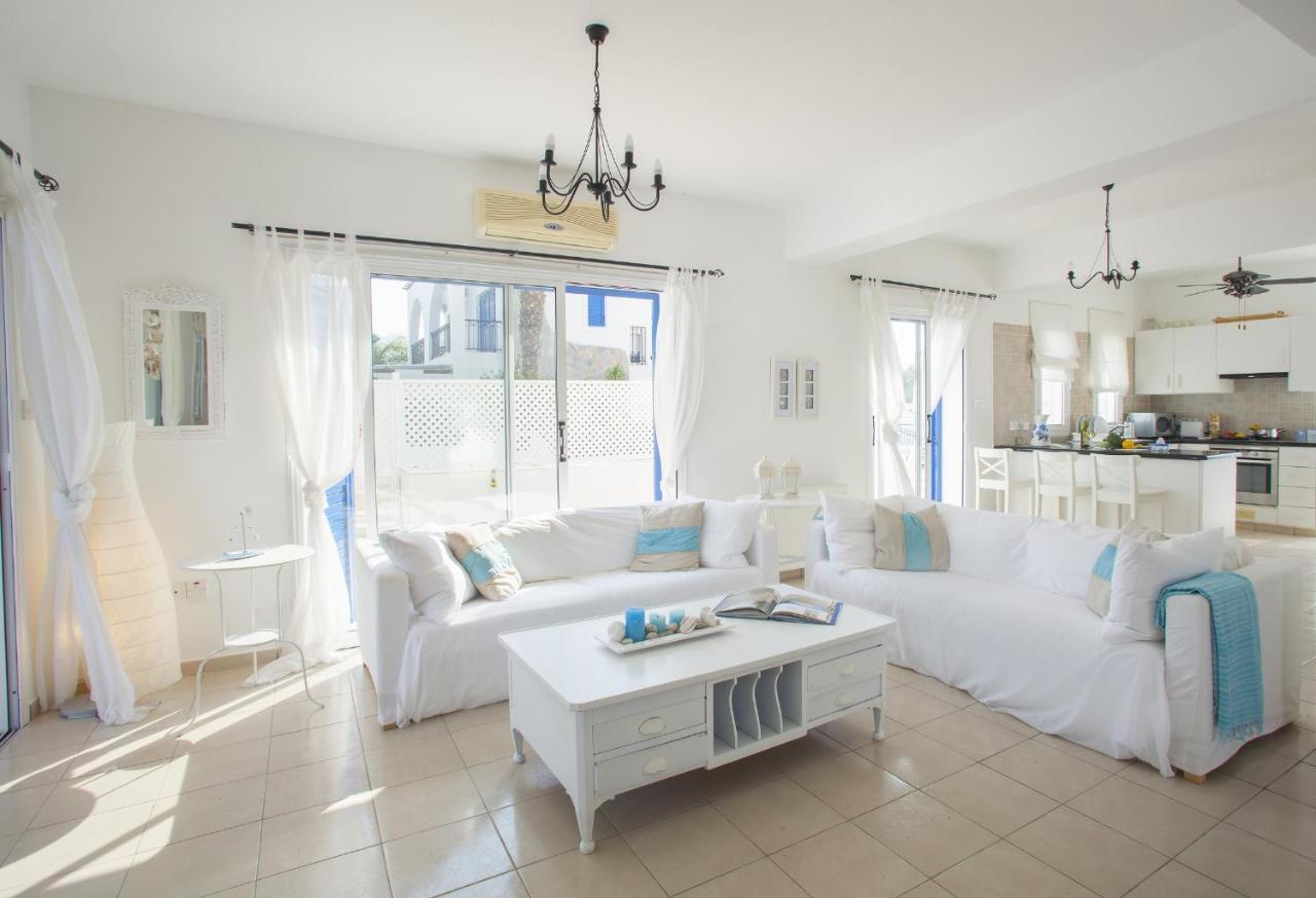 Mimoza Seafront Villa Protaras Exteriör bild
