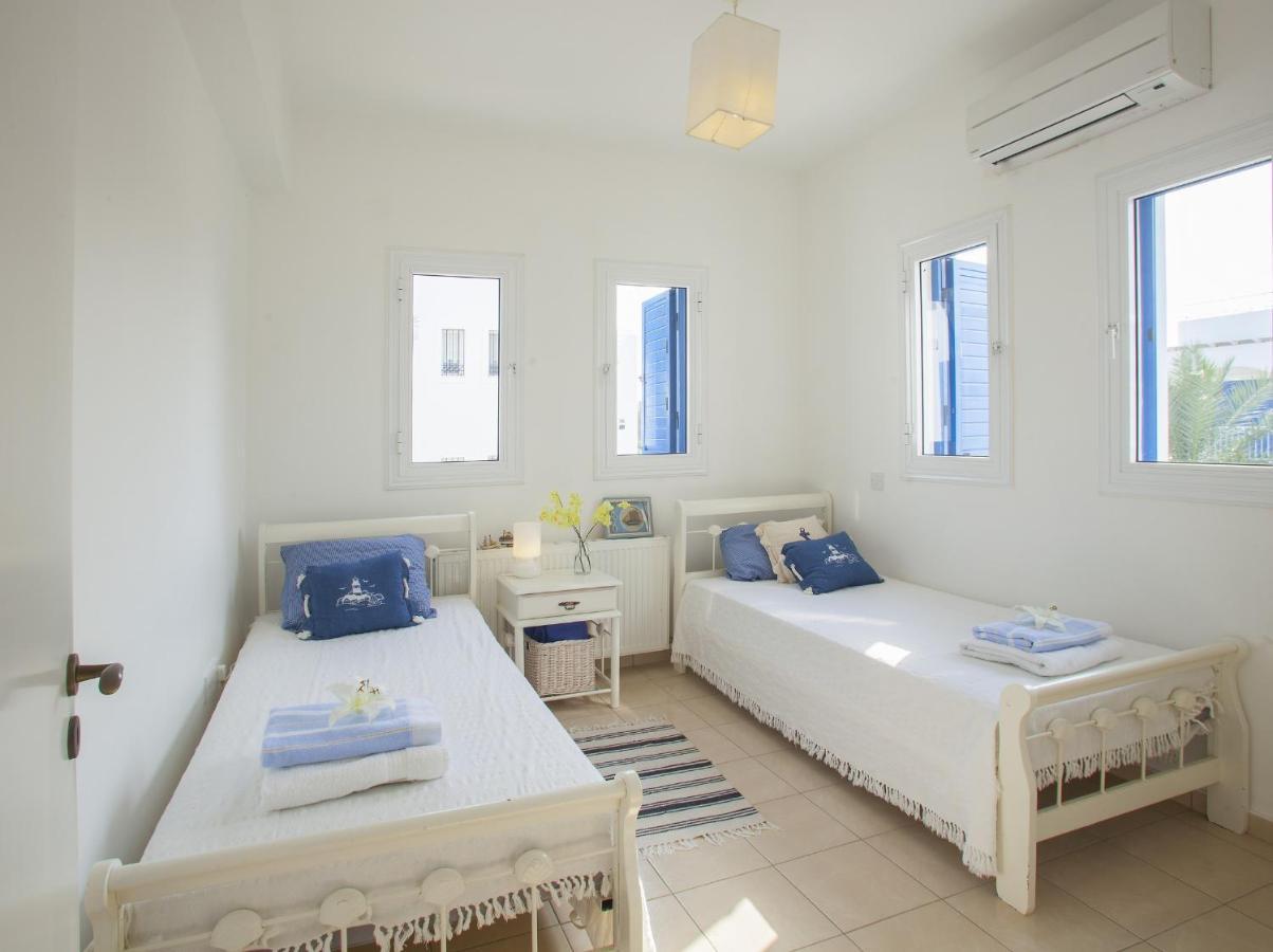 Mimoza Seafront Villa Protaras Exteriör bild
